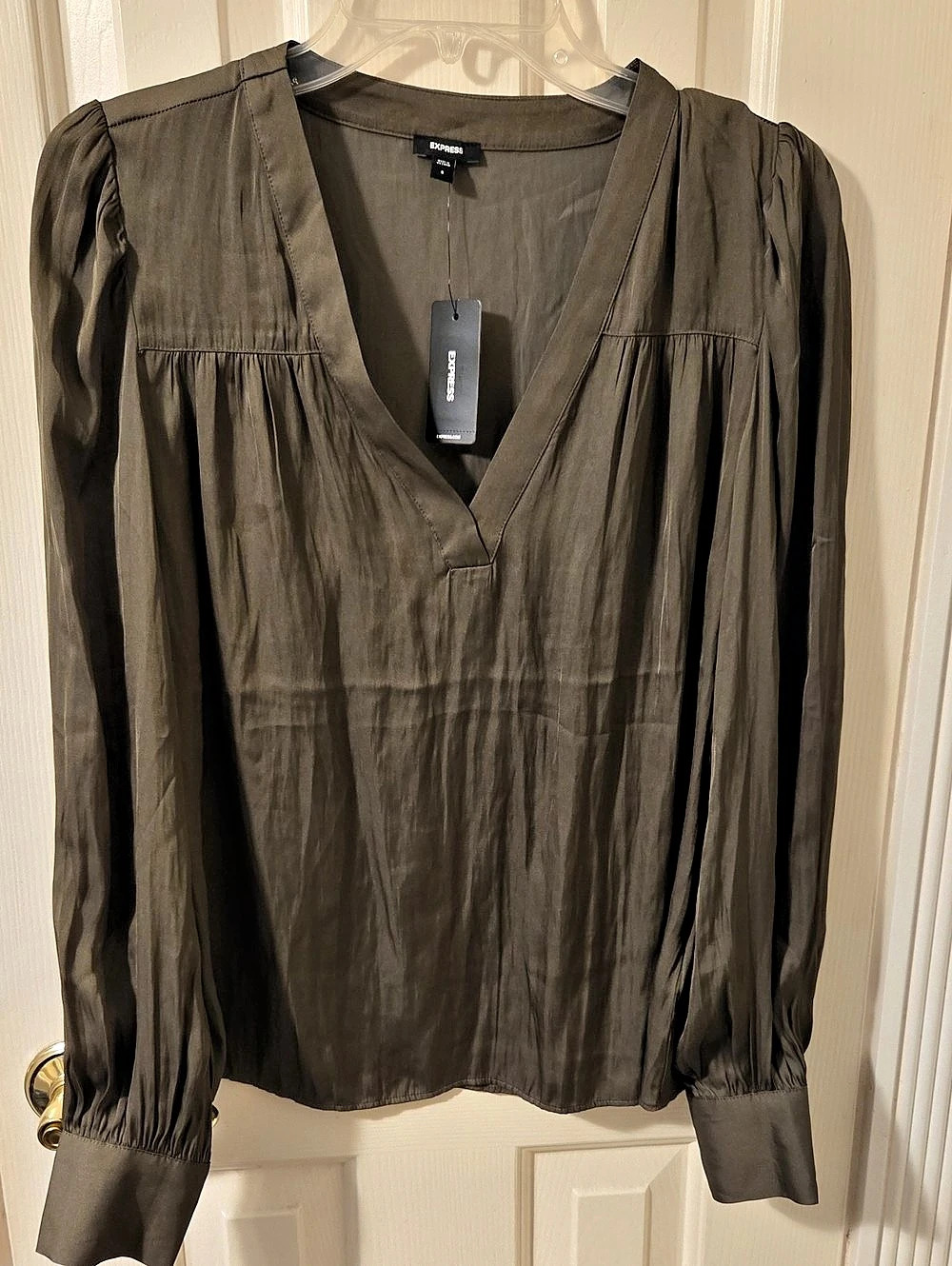 Express Satin V-Neck Cuff Sleeve Top Blouse Green Small